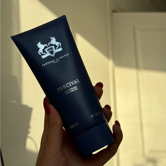 Set - Picture 2 of 3